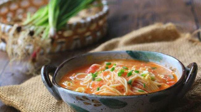 餐厅|难怪邓超餐厅1碗鸡蛋面卖35元,却无人吐槽,看到实物闭嘴了