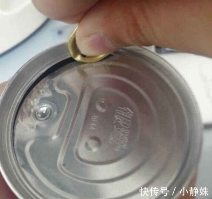 零食|女生打不开的4种零食,全能打开是女汉子,只能打开一种是软妹子