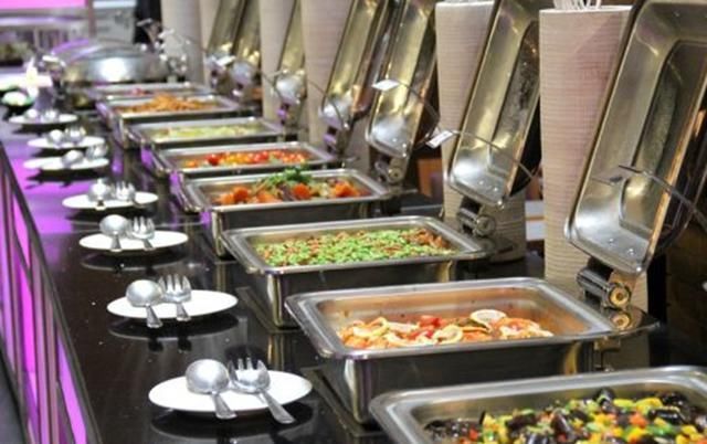  看车|男子半年试驾奥迪A8近80次，销售：盒饭吃了不少，来得比我都准时