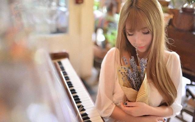  半生|天秤座：愿你在爱中出走半生，归来仍是少年