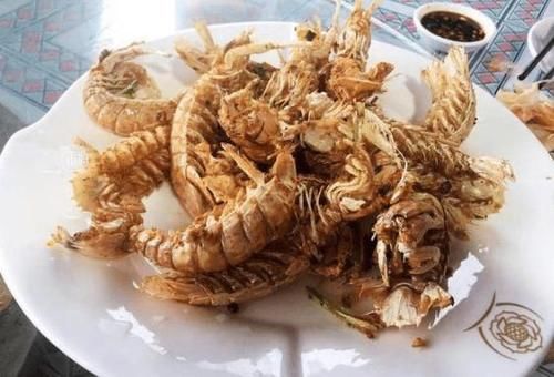  请朋友吃|朋友来做客，请他吃海鲜大餐，饭后说我抠门，海边人：不识货别吃