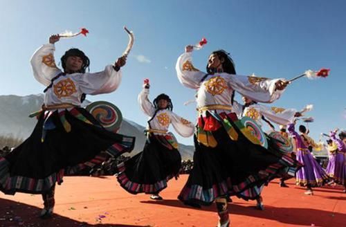 探秘|探秘喜马拉雅山的神秘部落：喜欢吃素，至今男不婚女不嫁环境超好