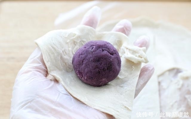 吃法|解锁手抓饼新吃法,包入紫薯馅,外皮酥脆内馅香甜,简单零失败!