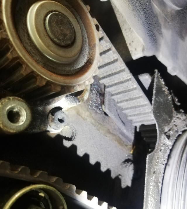 动机熄火|汽车行驶途中突然熄火是咋回事？遇到这种情况应该怎么办？