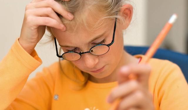 原因|你认识“左撇子”吗？为什么会有左撇子习惯？什么原因造成的？