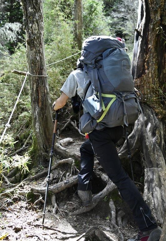 登山|看测评买好货,攀山鼠klattermusen耐磨登山长裤体验