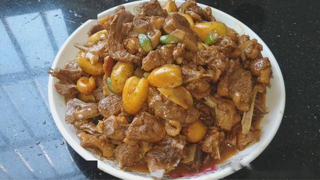  做法|百吃不腻的黄皮鸭做法，关键一步做好，清香开胃没一点腥味