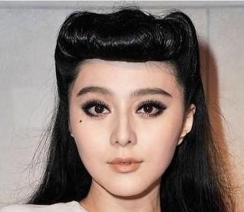  阿姨|4个化妆习惯，比素颜还显老，不想被叫阿姨早点改掉吧