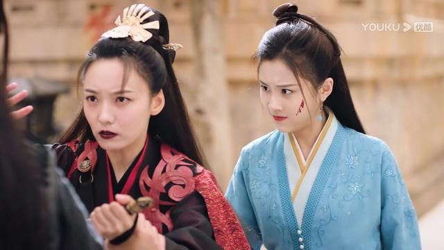  白首|《暮白首》白首夫妇决斗女魔头，容婳出狠招，墨幻瞬间容颜苍老