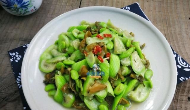  不贵|丝瓜和此物一起炒，好吃还不贵，美白肌肤，排出燃脂，越吃越瘦