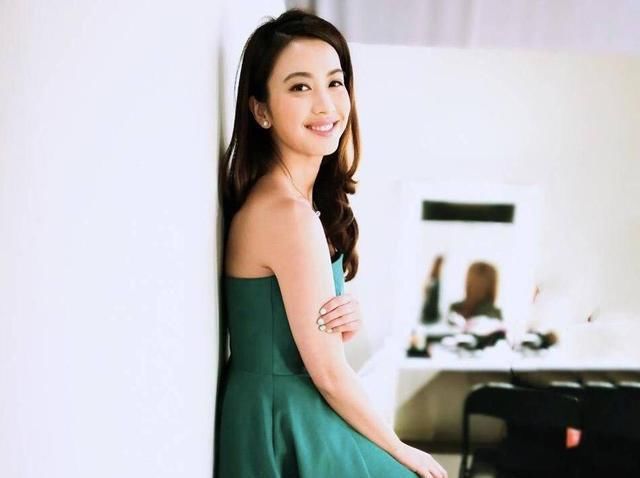  转行|TVB女博士结婚一周年，高调示爱医生丈夫，或退出幕前转行做律师