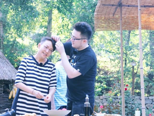 向往的生活|《向往4》收官,黄磊借宋丹丹敲打节目组,一句话暗示下季嘉宾