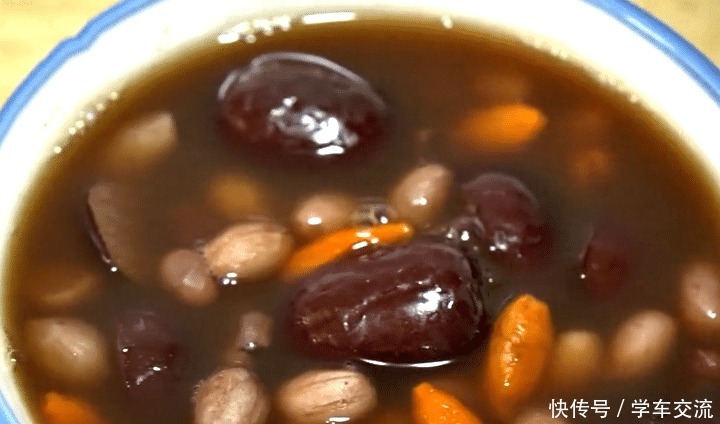 花生米|秋天，多喝此汤，几块钱做一锅，汤汁鲜美又大补，比牛羊汤还好喝
