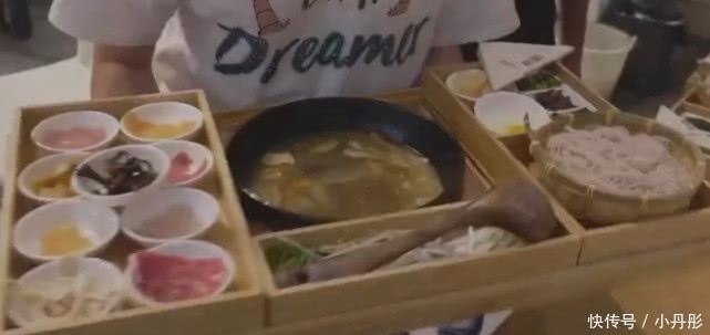 现今|曾经与麻辣烫齐名,现今一碗10元无人问津,这是发生了什么