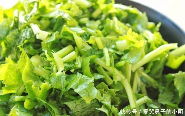 妈妈|妈妈味道的萝卜叶拌菜,膳食纤维超高,减肥当主食,越吃越瘦