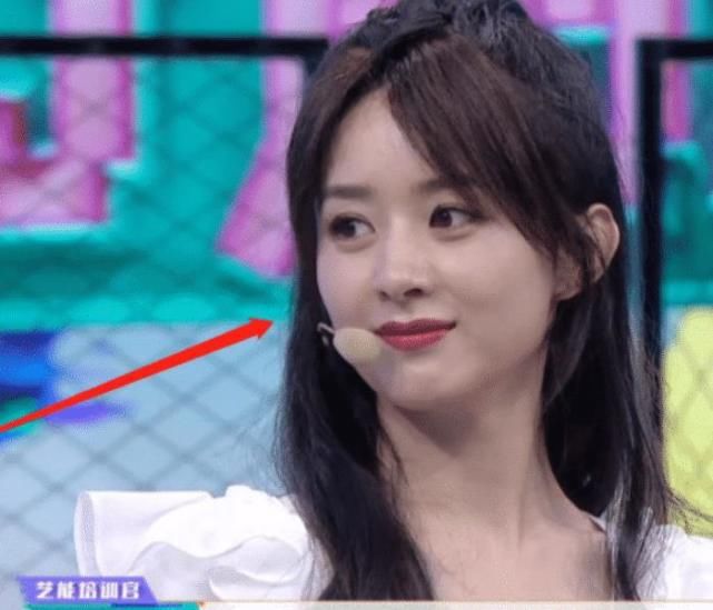  美颜|快本导演太会玩拍，拍赵丽颖近照时突然关美颜，真实形象让人想取关