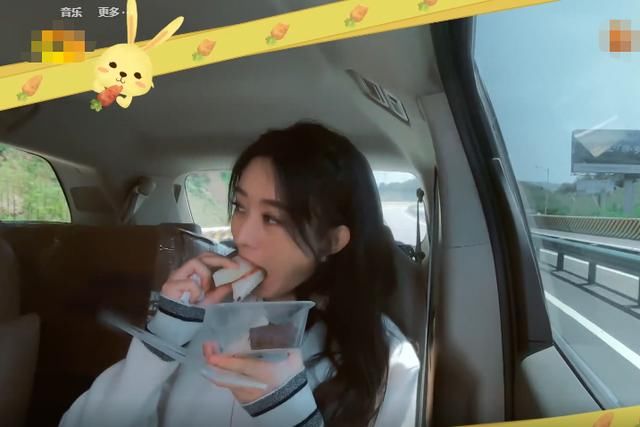  原谅|被问是不是吃货？赵丽颖当即否认，却看她双手举动，原谅我笑出声