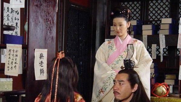 朱元璋|朱元璋：后宫不得干政！为何她敢踢翻板凳，真是前所未有