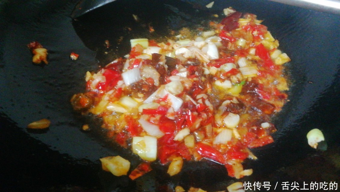 特色|家常味鱼香肉丝这样做有特色多配蔬菜营养更下饭分享制做方法技巧