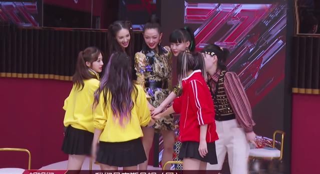  和李斯丹妮|浪姐五公宁静李斯丹妮抢人，王霏霏抢手万茜抱团，黄圣依让人心疼