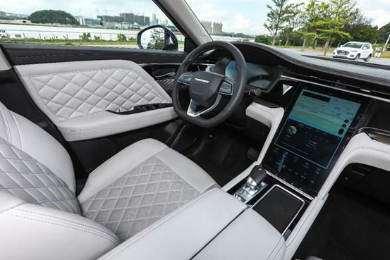  辰星|行驶品质出众，百公里油耗低至5.9L，启辰星到底值不值得入手？