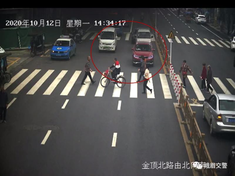 行人|开车不礼让斑马线行人？峨眉交警已经盯上你了！