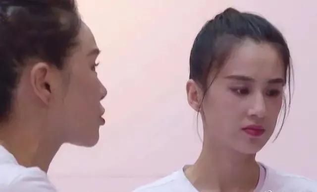  端水|姐姐们兴风作浪屡屡诞生全网黑，端水大师黄晓明也端不好这碗水了