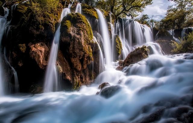 星座|最不为情所困,活得不平庸的三大星座。常常为爱痴狂,却独立自主