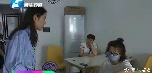  付女士|女子遛狗不栓绳被咬伤，上门索赔1万5，邻居：没拴绳就是你的错