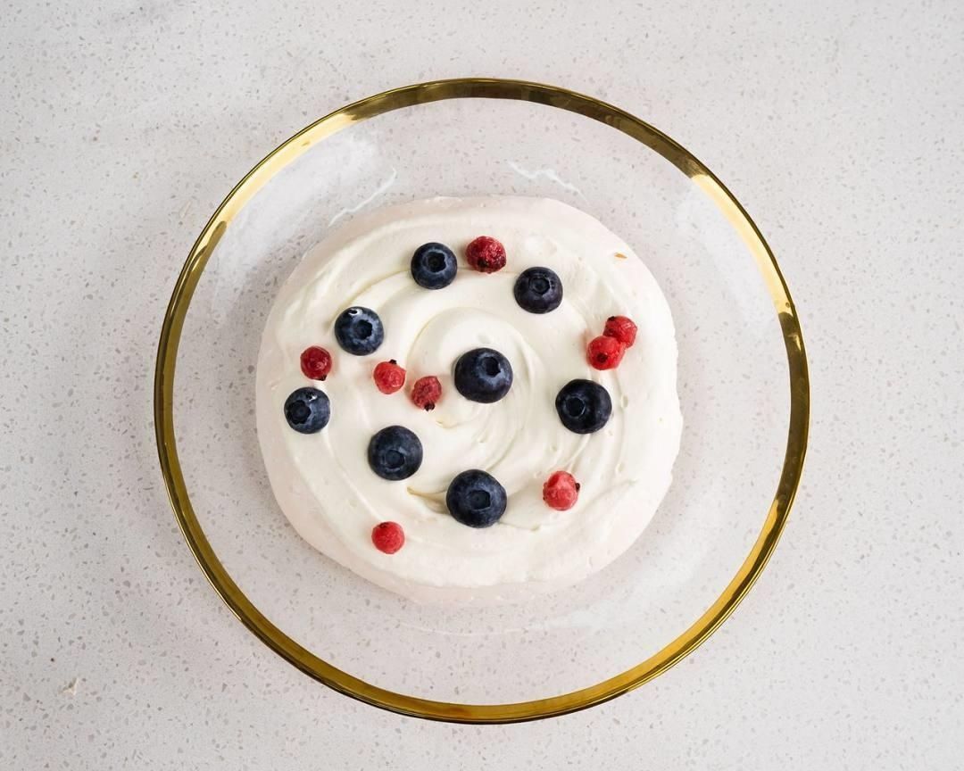 帕夫洛娃|新西兰国宝级甜品—帕夫洛娃蛋糕,口感绝佳的酥奶油蛋糕