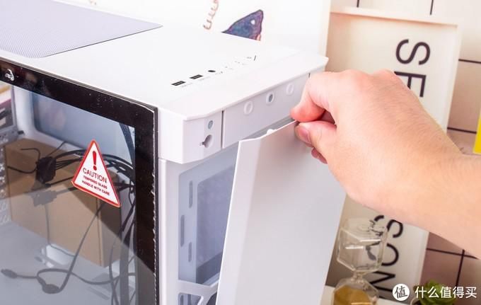 款机箱|存储厂的机箱是什么样子?威刚(ADATA) XPG 入侵者机箱测评