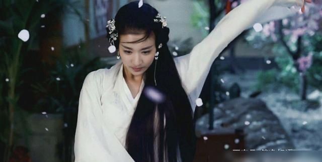  女性|《清平乐》：与其在故宫找“真爱”，不如被徽记残酷虐待