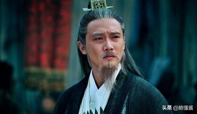  阿斗|诸葛亮临死前，阿斗问了一句话，诸葛亮方醒悟：原来你在装傻