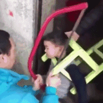 帽子|搞笑GIF趣图:哥们,这帽子不错,最关键是女友送的!