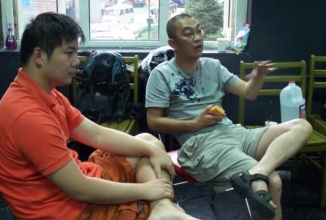 恋爱|15岁上大学,19岁月入10万,谈个恋爱谈成编剧,曾吸毒如今消失?