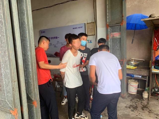 留下|盗贼偷钱不偷完,留下1000为哪般?