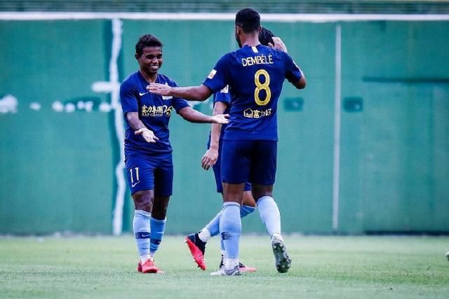  庆祝|扎哈维：就算是空场，进球后我也会“打枪”庆祝