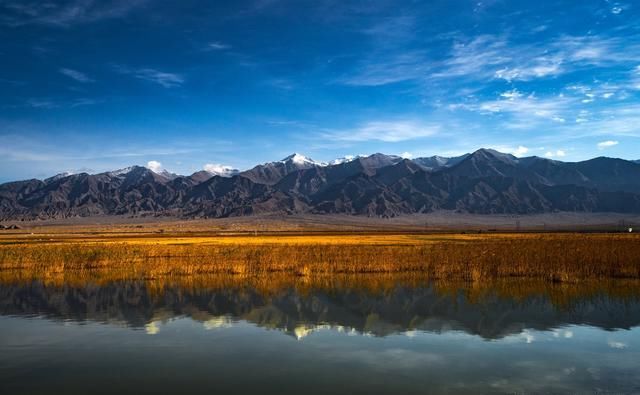  湖水|大柴旦：五彩谷天地雄奇之峻，翡翠湖水云婉约之华，柴达木探秘4