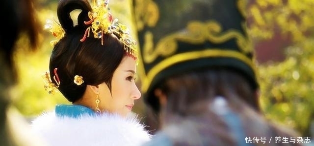 女人|皇帝喜欢大自己19岁的女人, 爱得死去活来, 女人死了他也跟着死了