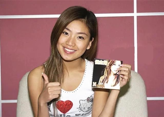  转身|《格格要出嫁》爆红后，18岁的倪睿思甩了胡彦斌，转身跟了罗中旭