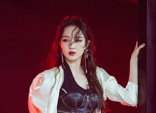  暂夺|《浪姐》成团个人榜：孟佳逆袭暂夺C位，阿朵凭一己之力扭转大局