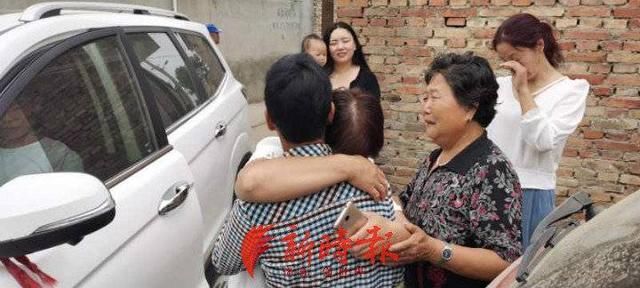  寻亲|寻女19年后，男子直播帮网友寻亲：4个月来已助4个家庭团圆