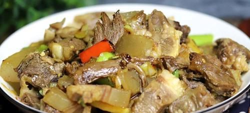  适口|酸甜适口、香辣解馋的下饭菜，营养开胃又美味，家人爱吃得不得了