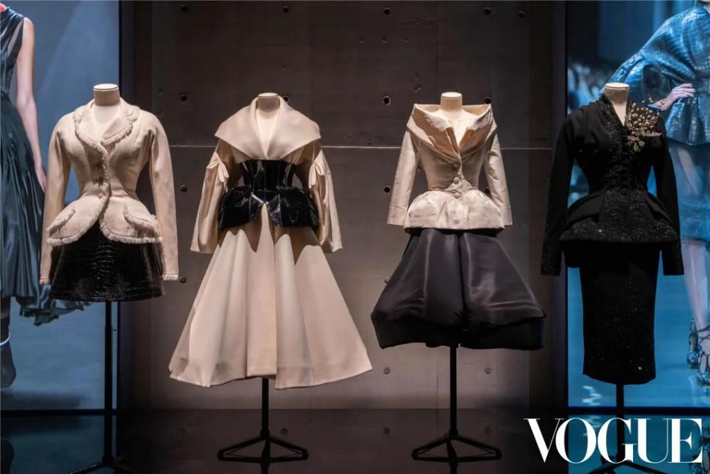  裙子|全世界最美的裙子，都藏在这个展览里