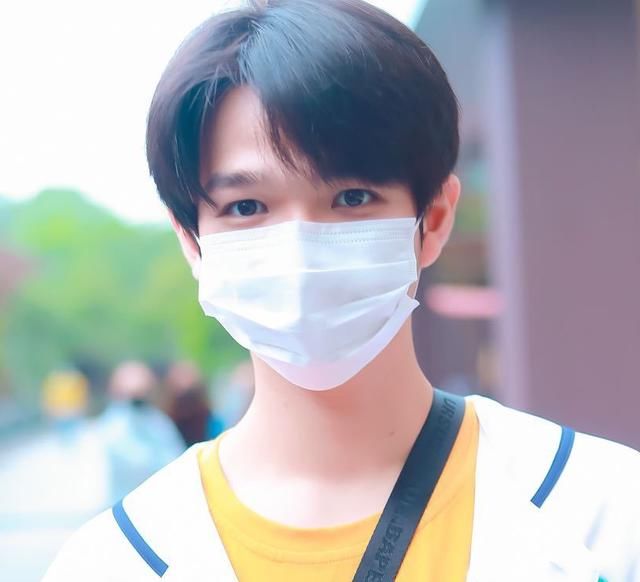  节目组|《少年之名》未播就引发争议？选手刷票被取消资格，他是哪位？