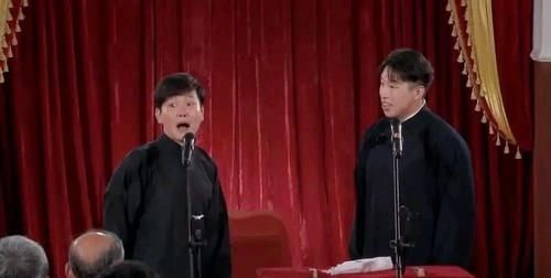  综艺|《德云斗笑社》竞演遭冷场，岳云鹏机智救场！郭德纲和于谦很欣慰