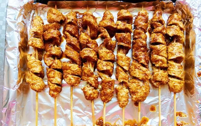  将面筋|家常烤面筋的做法，自制面筋，香辣不用买，一次吃够，教你制作