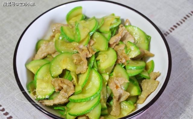  晚餐|入秋后晚餐，好吃家常，荤素搭配不秋燥，三菜一汤味道香