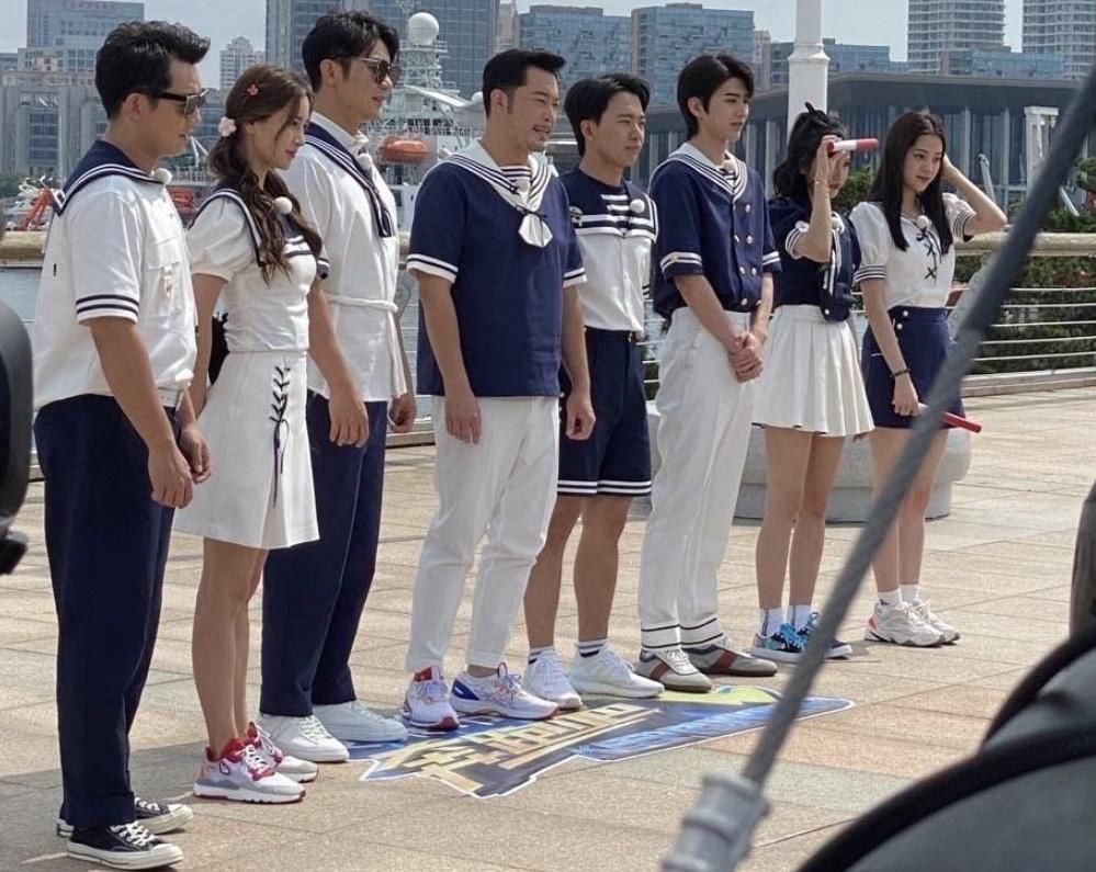  娜娜|《跑男》放大招，请到欧阳娜娜和吴宣仪，我却只注意两人的肤色差