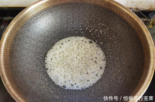 势不可挡|做酱大骨怎么炒糖色,先放油还是先放水做好这几点美味势不可挡